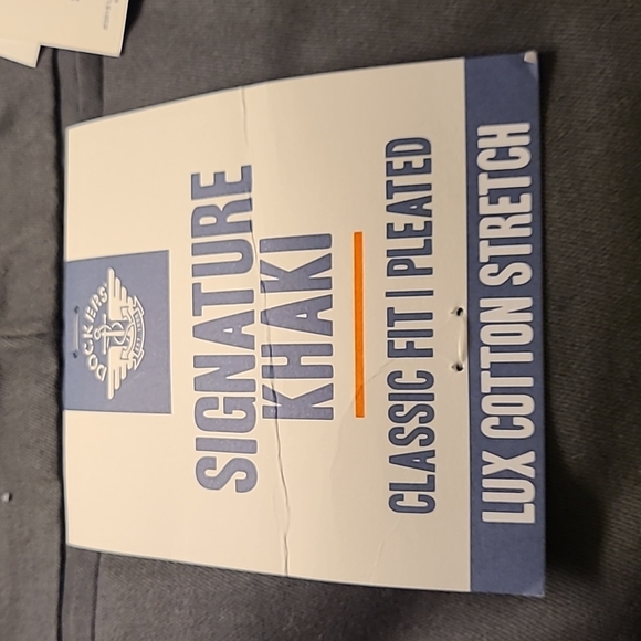 Dockers Lux Signature Classic pleated gray khakis - Picture 2 of 15